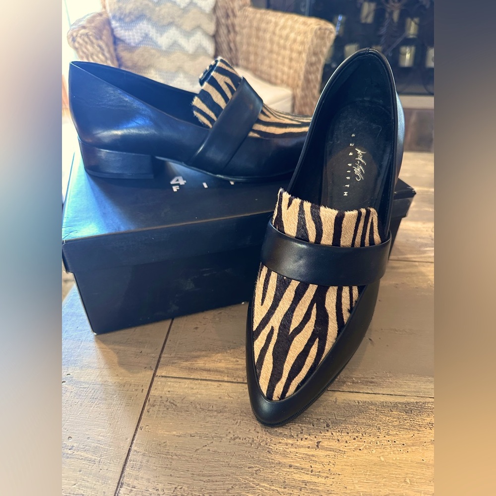 Gorgeous Leather Zebra Print Loafers 9.5